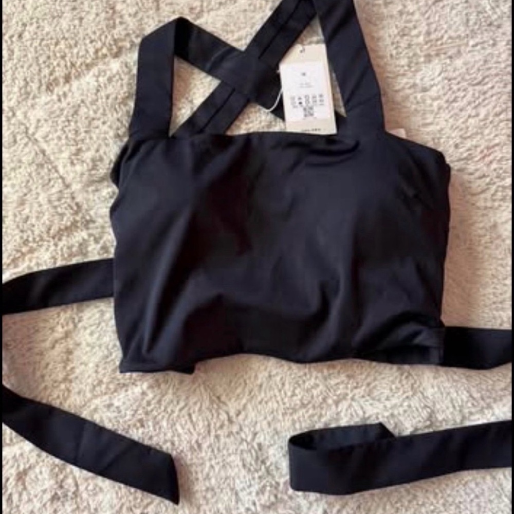 NWT! HALARA Black Cross-Back Crop Top with Long Waist Ties